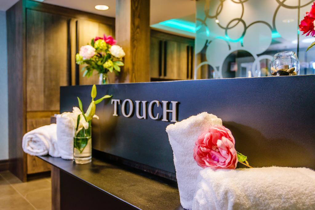 Touchstone Resort On Lake Muskoka Bracebridge Exterior photo